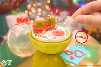 MGA's Miniverse Make It Mini Holiday 2025 (3 Pack), The Grinch Dr. Seuss, Mini Collectibles, Mystery Blind Packaging, Seasonal, DIY, Crafts, Resin Play, Replica Food, NOT Edible, Collectors, Gift, 8+