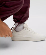 Dance Studio Mid-Rise Pant Regular